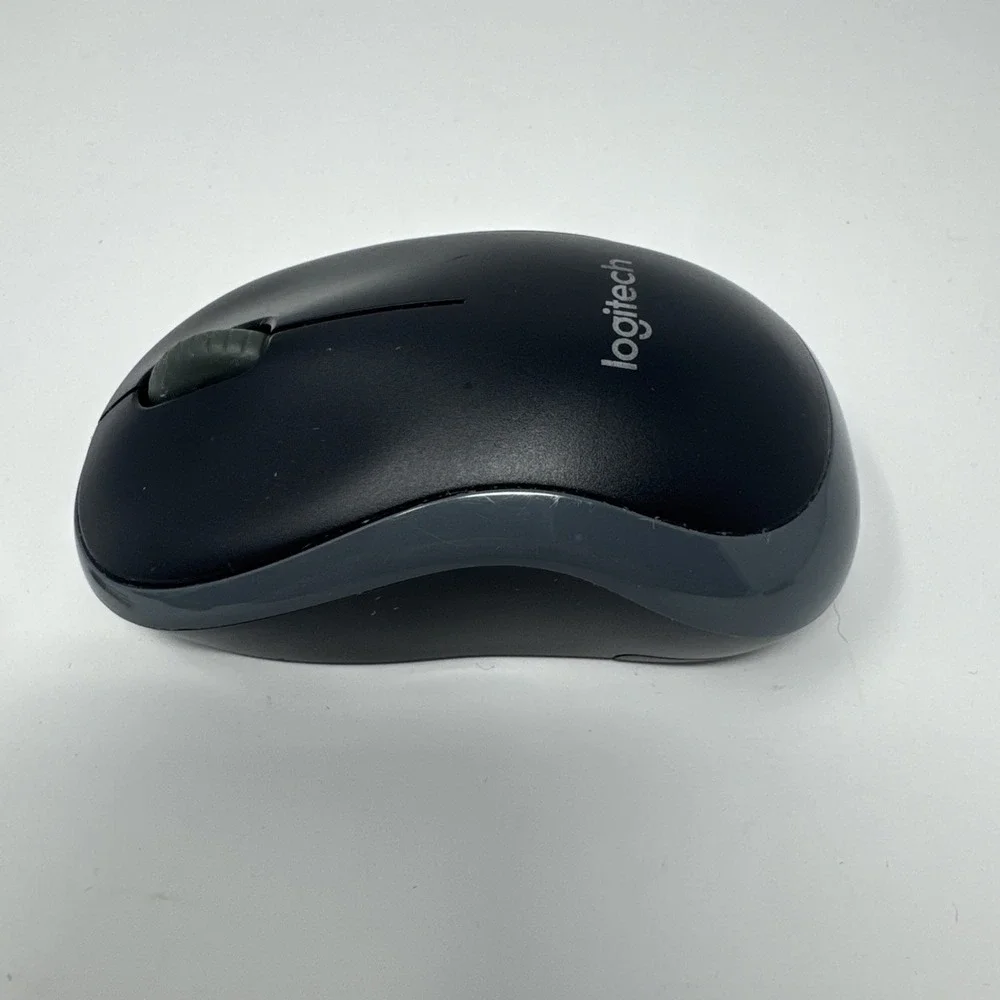 Logitech M185 Wireless USB 3 Button Standard Optical Mouse Black P/N: M-R0061